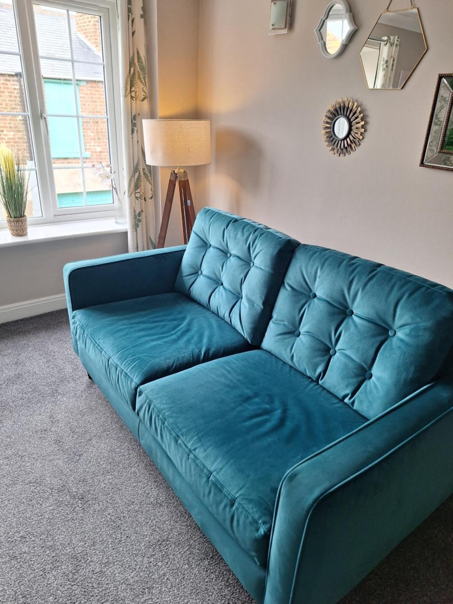 Old Coach House Apartment *